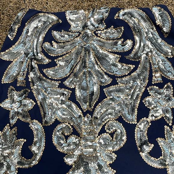 Francesca Alya sequence mini skirt. - Picture 4 of 4